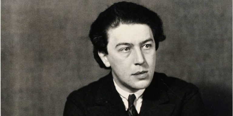 Read more about the article André Breton- Life, paintings, contribution, death- Easy explanation | artandcrafter.com Surrealism
