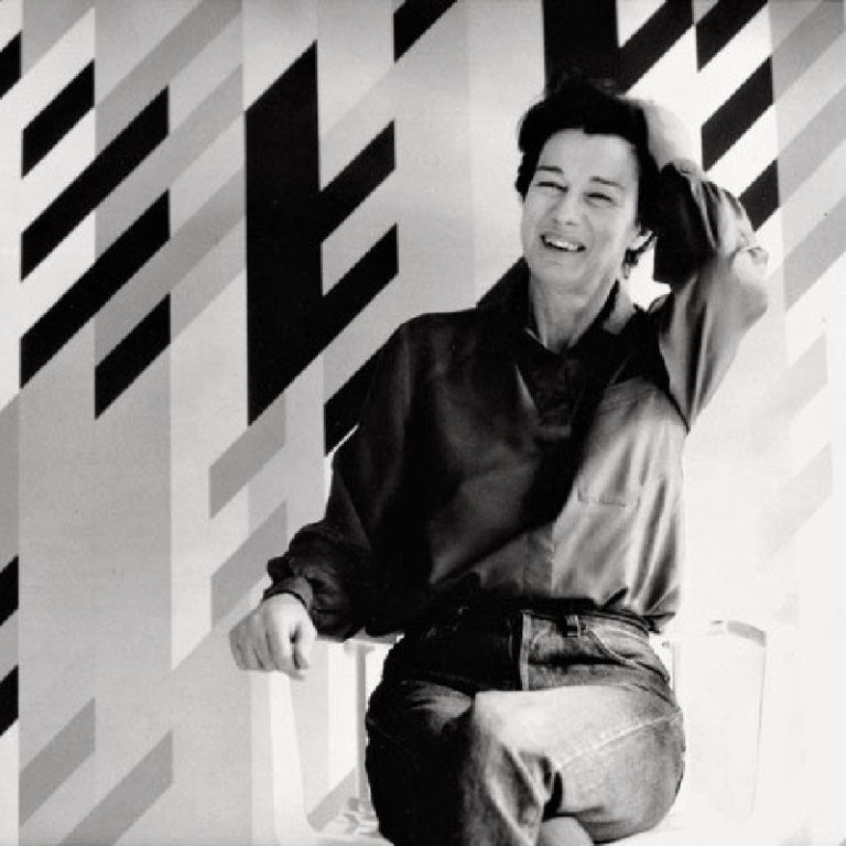 Read more about the article Bridget Riley- Life, paintings, contribution, death- Easy explanation | artandcrafter.com Op art