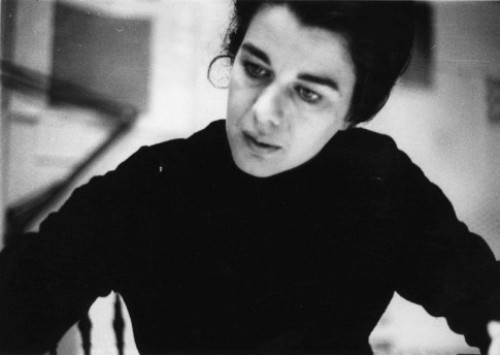 Read more about the article Bridget Riley- Facts, Overview, complete life- At glance | artandcrafter.com Op art