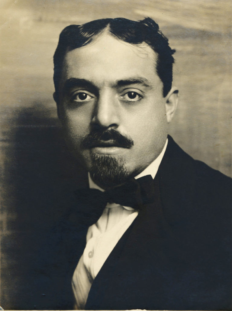 Read more about the article Carlo Carrà- Short notes | Know everything in seconds-artandcrafter.com Futurism