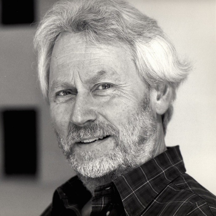Read more about the article Donald Judd- Biography | short notes | Top artworks – artandcrafter.com Minimalism
