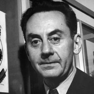 Read more about the article Man Ray- Biography | short notes | Top artworks – artandcrafter.com Dada