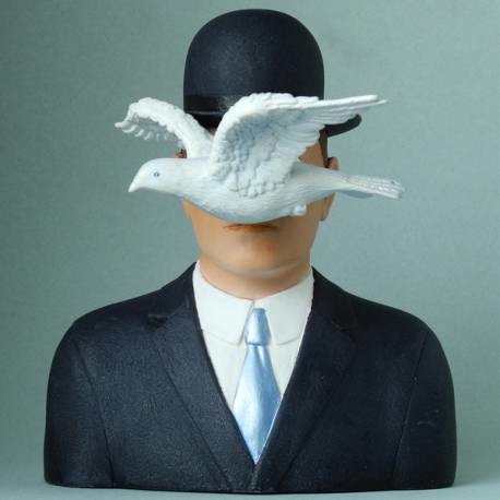 Read more about the article René Magritte- Short notes | Know everything in seconds-artandcrafter.com Surrealism