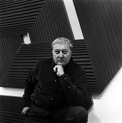 Read more about the article Richard Anuszkiewicz- Biography | short notes | Top artworks – artandcrafter.com Op art